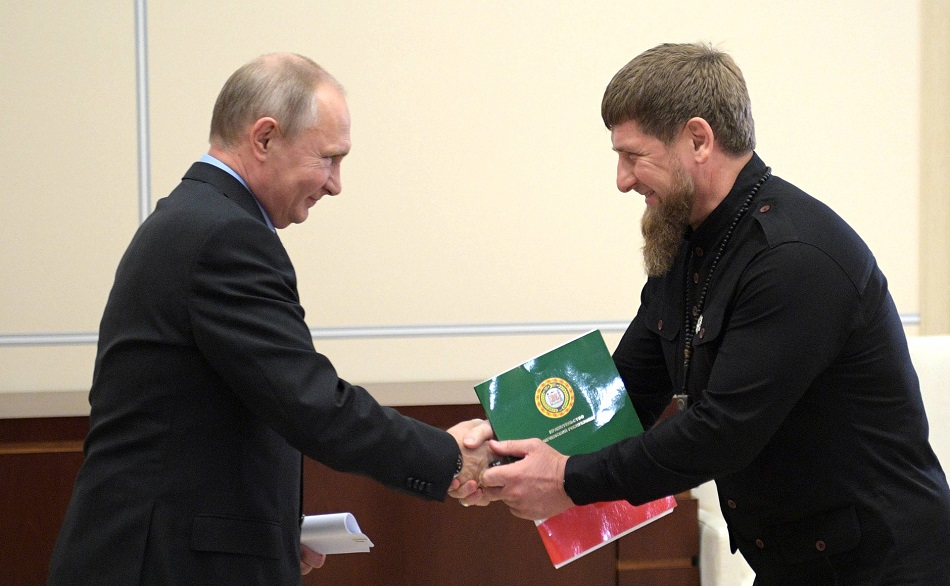 Kadyrow laviert ständig zwischen Forderungen nach noch mehr Autonomie und häufigen Loyalitätsbekundungen gegenüber Putin / Foto © kremlin.ru CC BY 4.0