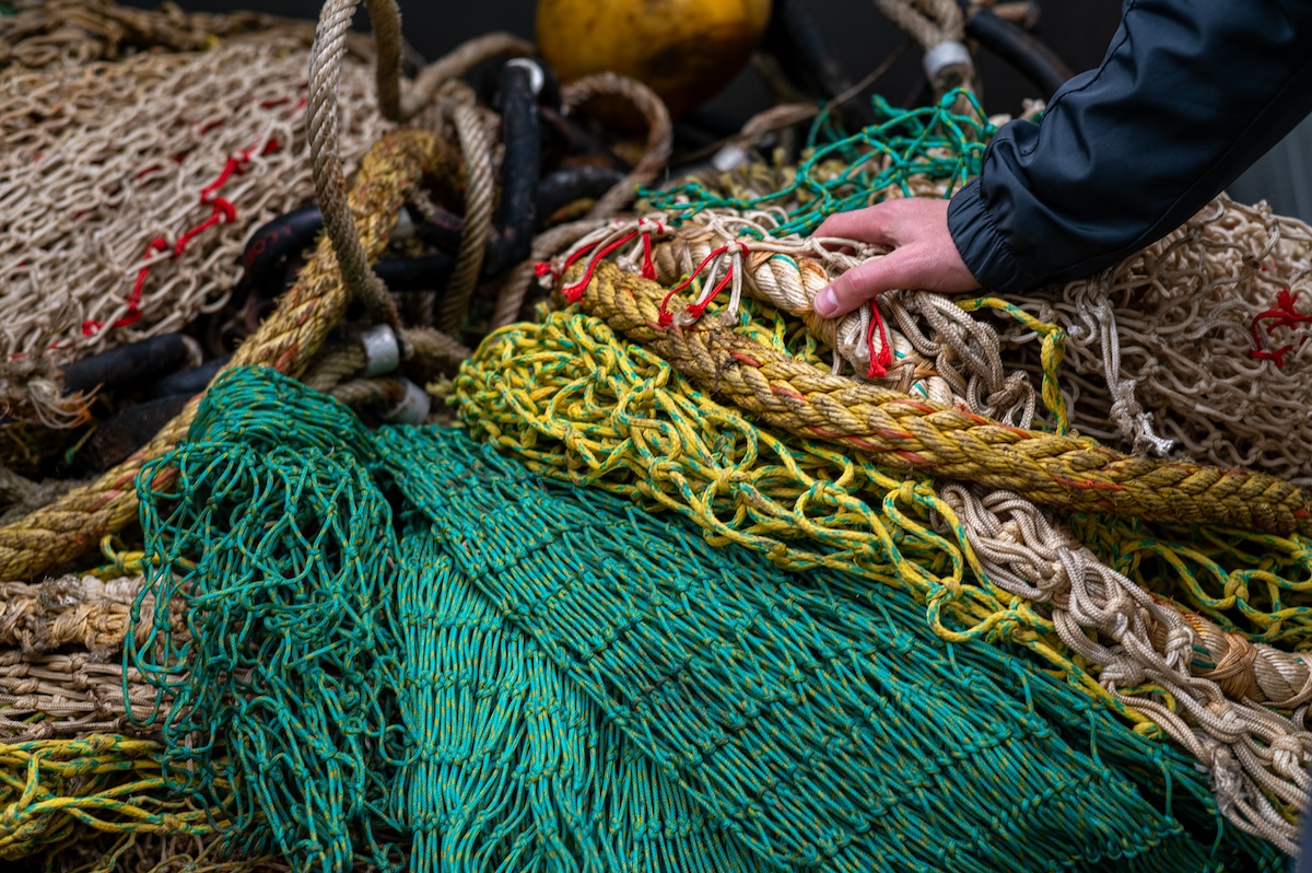 Grobe Fischernetze aus dem Lager einer Fischfabrik in den Niederlanden, Foto © Artem Derkatschow/Frontliner 