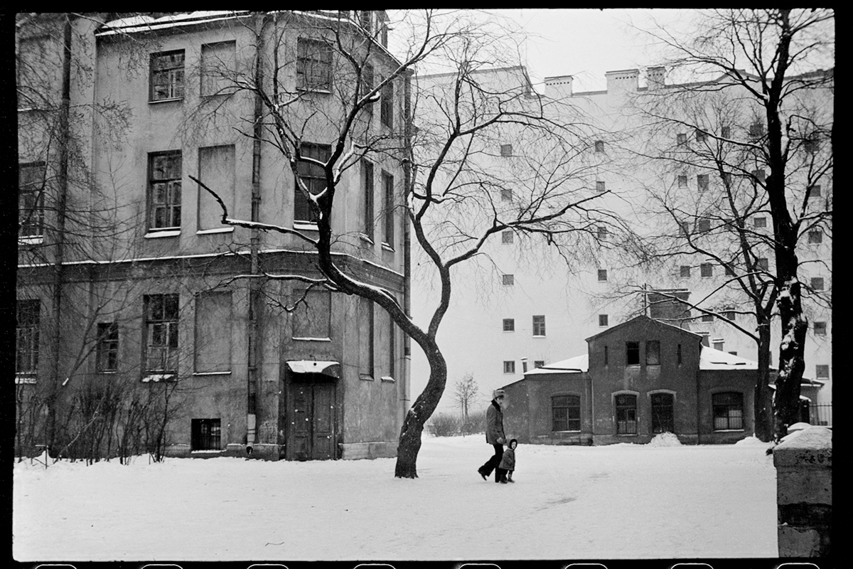 Twеrskaja Uliza, Leningrad, 1978 © Mascha Iwaschinzowa