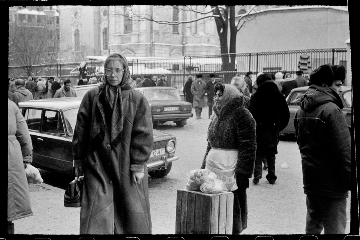 April, Leningrad, 1991 © Mascha Iwaschinzowa