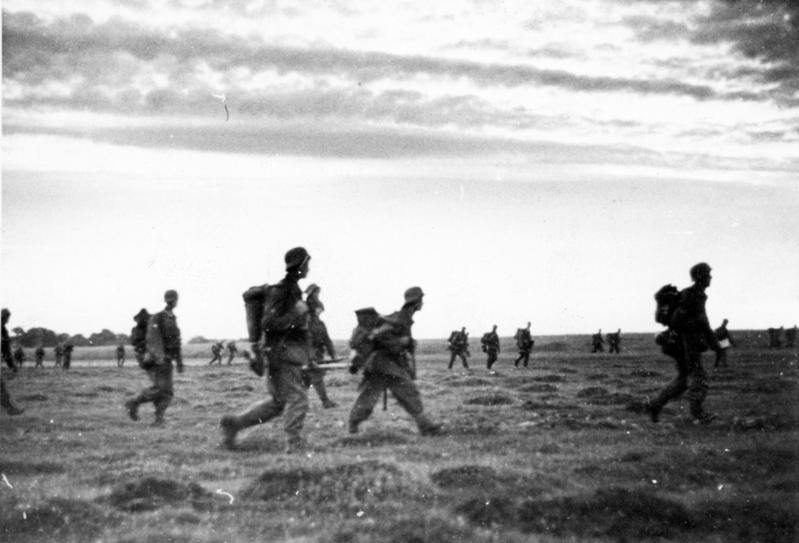 Немецкие горнострелковые войска при наступлении © Bundesarchiv, Bild 146-2007-0127/CC-BY-SA 3.0