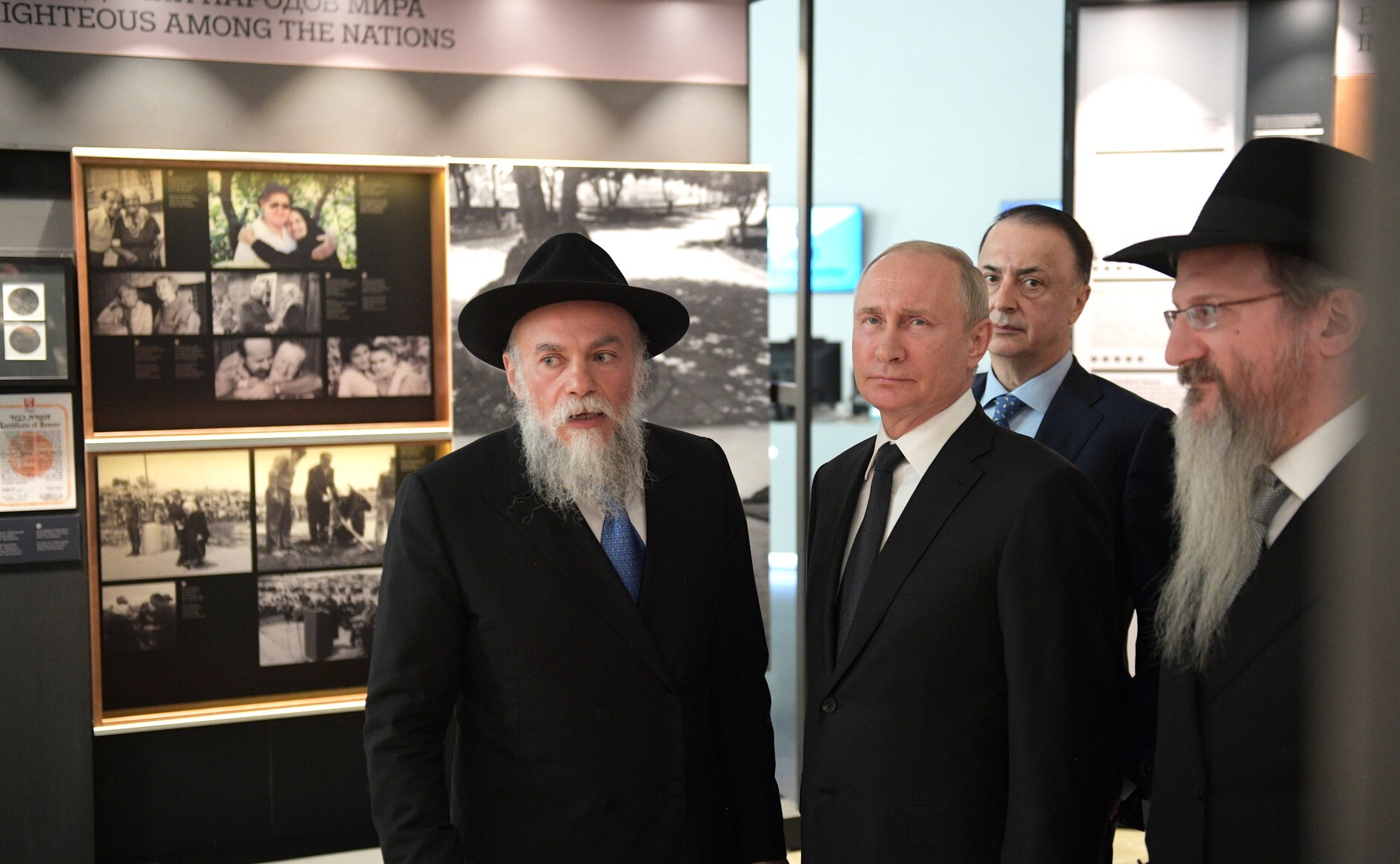 Wladimir Putin bei einem Besuch des Jüdischen Museums und Zentrums für Toleranz in Moskau, 2019 / Foto © kremlin.ru