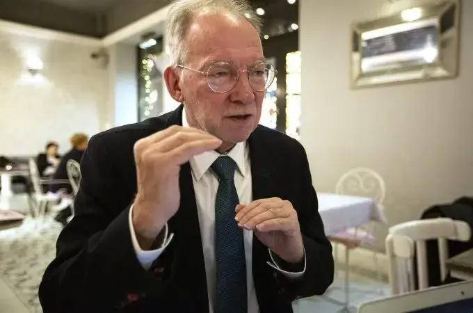 Der belarussische Soziologe Andrei Wardomazki im Gespräch / Foto © GasetaBY